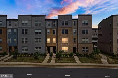 10420 Ratcliffe Trl, Manassas, VA 20110