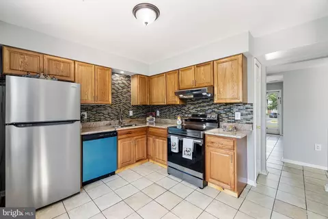 8980 Mcdowell Comn Comn, Manassas, VA 20110 photo 24