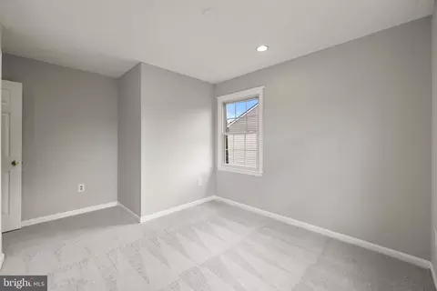 8980 Mcdowell Comn Comn, Manassas, VA 20110 photo 45