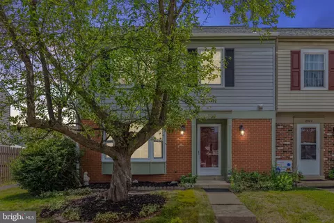 8980 Mcdowell Comn Comn, Manassas, VA 20110