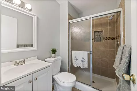 8980 Mcdowell Comn Comn, Manassas, VA 20110 photo 39