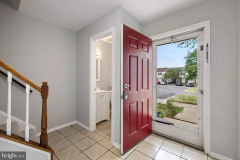 8980 Mcdowell Comn Comn, Manassas, VA 20110 photo 10
