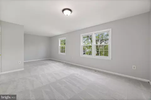 8980 Mcdowell Comn Comn, Manassas, VA 20110 photo 37
