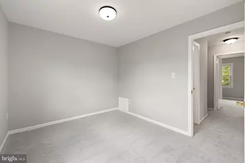 8980 Mcdowell Comn Comn, Manassas, VA 20110 photo 42