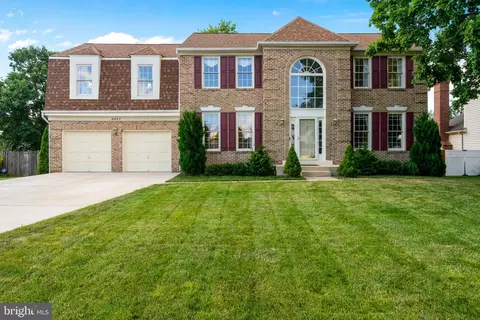 8607 Haag St, Manassas, VA 20110 photo 2