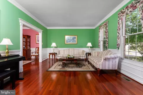 8607 Haag St, Manassas, VA 20110 photo 7