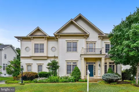 9289 Sumner Lake Blvd, Manassas, VA 20110