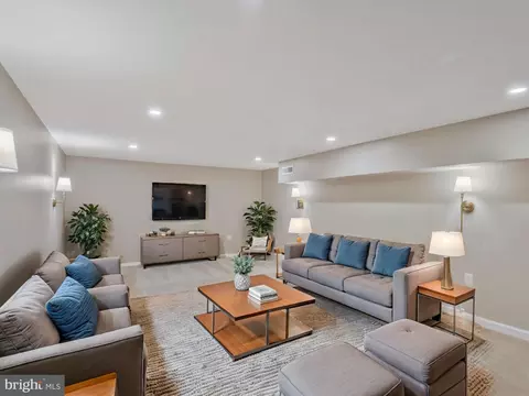 8603 Haag St, Manassas, VA 20110 photo 19