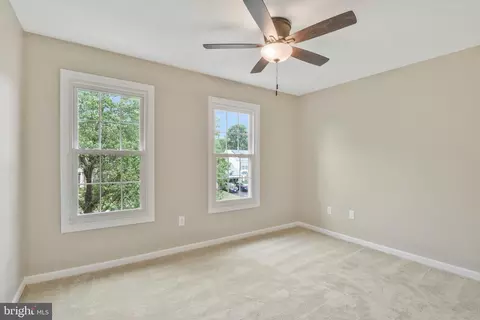 8603 Haag St, Manassas, VA 20110 photo 17