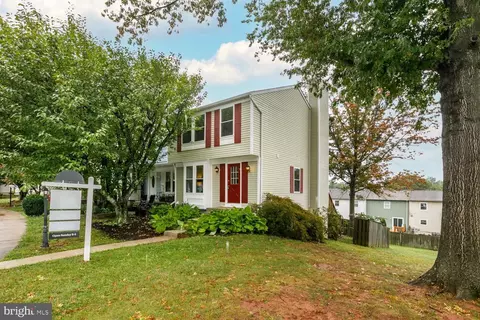 9061 New Britain Cir, Manassas, VA 20110