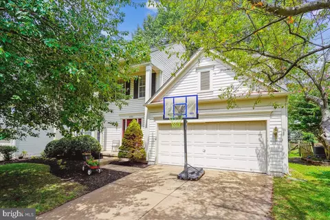 9352 Gloxinia Way, Manassas, VA 20110