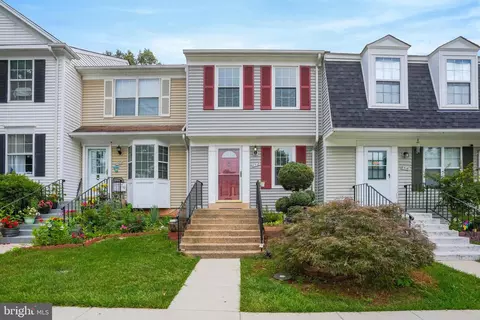 8518 Braxted Ln, Manassas, VA 20110