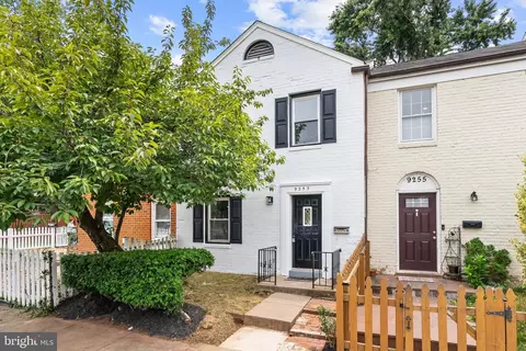 9253 George St, Manassas, VA 20110