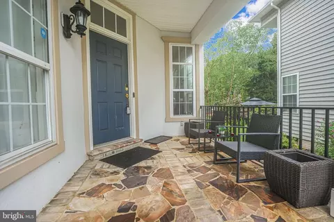 8385 Tillett Loop, Manassas, VA 20110 photo 4