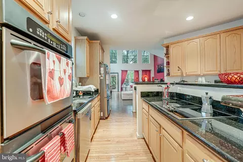 8385 Tillett Loop, Manassas, VA 20110 photo 7