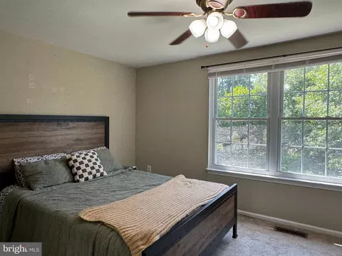 Bedroom - 8442 Braxted Ln, Manassas, VA 20110 photo 3 of 6