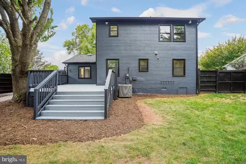 8605 Laws Dr, Manassas, VA 20110 photo 19
