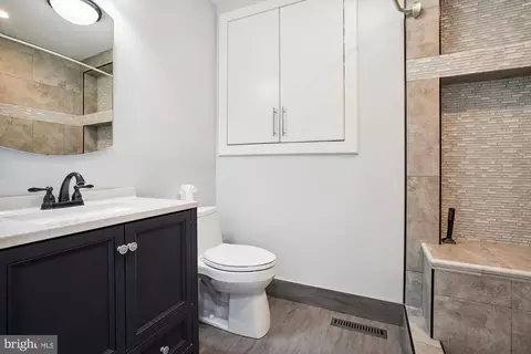 8605 Laws Dr, Manassas, VA 20110 photo 11