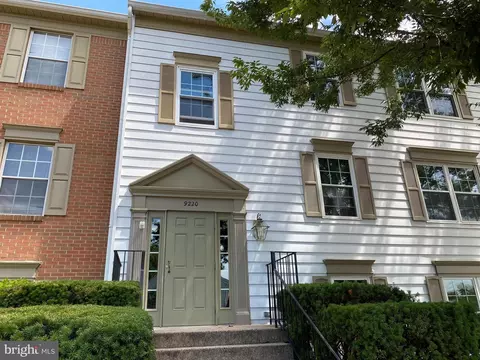 9220 Niki Pl #102, Manassas, VA 20110