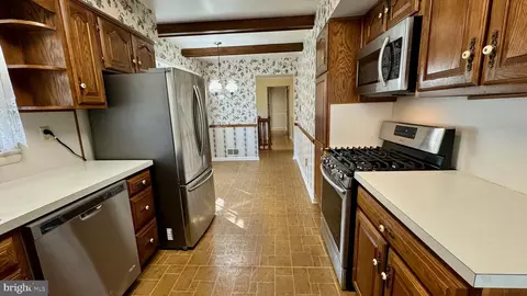 Entry Way - 8803 Jackson Ave, Manassas, VA 20110 photo 1 of 4