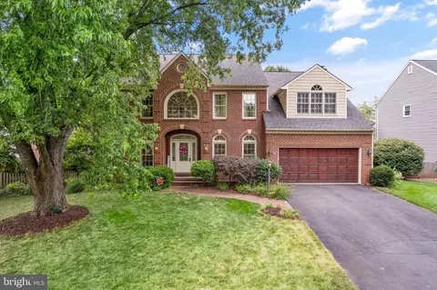 9655 Richmond St, Manassas, VA 20110