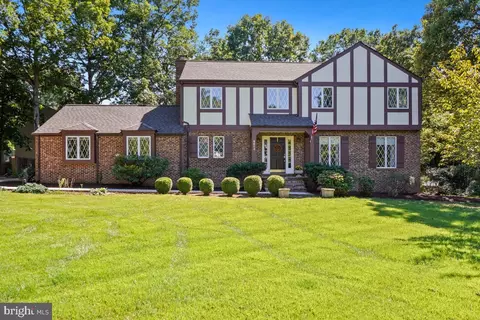 9613 Park St, Manassas, VA 20110