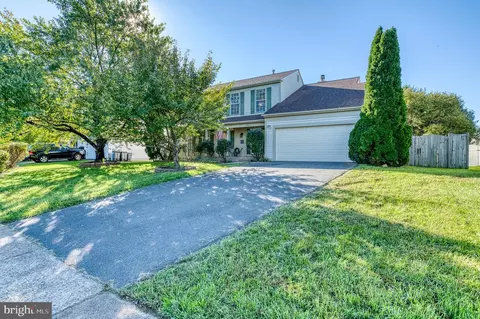 8673 Nagle St, Manassas, VA 20110