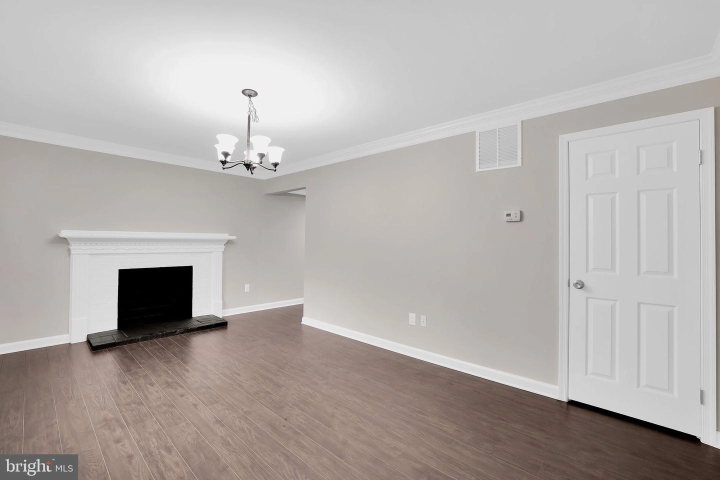 8533 Artillery Rd, Manassas, VA 20110 photo 2
