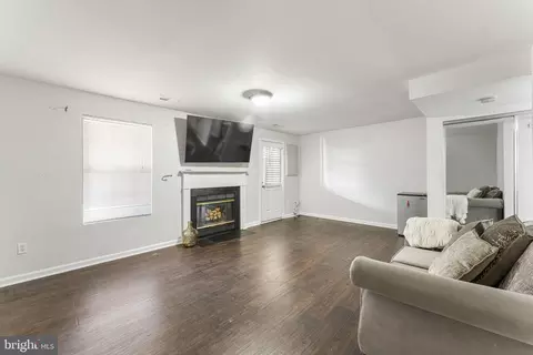 8733 Deblanc Pl, Manassas, VA 20110 photo 13