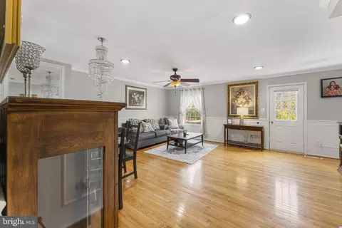 8733 Deblanc Pl, Manassas, VA 20110 photo 18