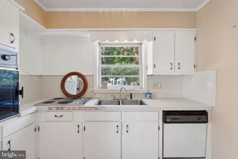 9323 West St, Manassas, VA 20110 photo 9