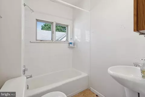 9323 West St, Manassas, VA 20110 photo 11