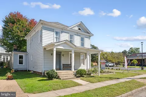 9323 West St, Manassas, VA 20110