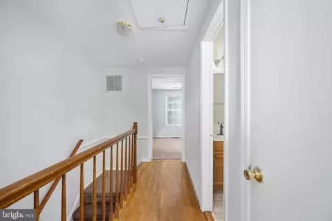 8463 Braxted Ln, Manassas, VA 20110 photo 14