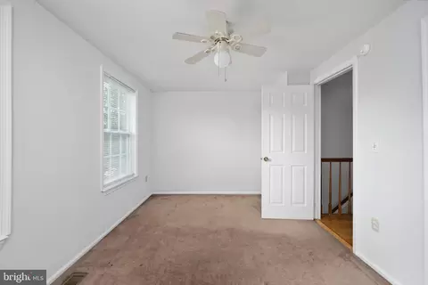 8463 Braxted Ln, Manassas, VA 20110 photo 24