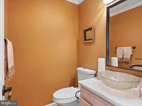 Bath - 9354 River Crest Rd, Manassas, VA 20110 photo 1 of 5