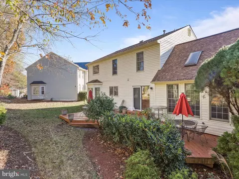 Exterior - 9354 River Crest Rd, Manassas, VA 20110 photo 6 of 6