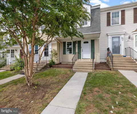 8337 Georgian Ct, Manassas, VA 20110