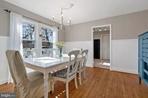 Dining - 9312 Stuart Ave, Manassas, VA 20110 photo 3 of 3