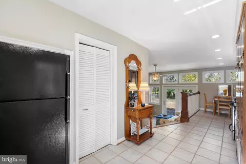 Entry Way - 9312 Stuart Ave, Manassas, VA 20110 photo 3 of 3