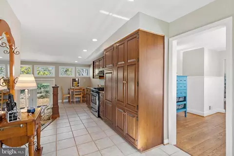 Entry Way - 9312 Stuart Ave, Manassas, VA 20110 photo 1 of 3