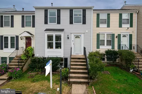 9005 New Britain Cir, Manassas, VA 20110