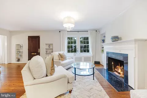 9107 Main St, Manassas, VA 20110 photo 6