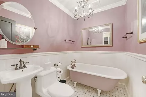 9107 Main St, Manassas, VA 20110 photo 21