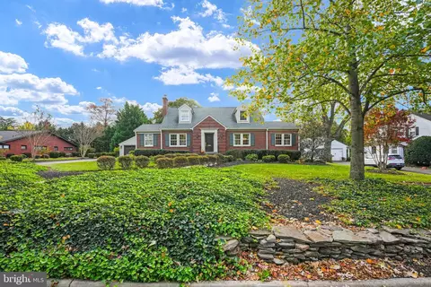 9107 Main St, Manassas, VA 20110 photo 2