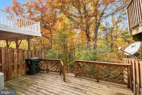 Exterior - 9562 Buttonbush Ct, Manassas, VA 20110 photo 2 of 6