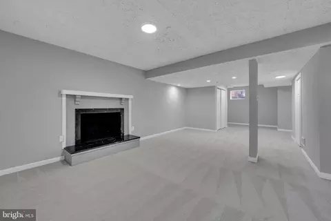 8527 Piney Point Ct, Manassas, VA 20110 photo 27