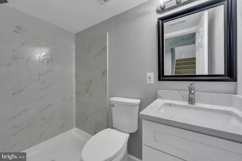 8527 Piney Point Ct, Manassas, VA 20110 photo 30