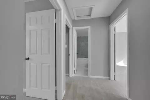 8527 Piney Point Ct, Manassas, VA 20110 photo 10