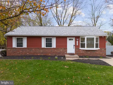 Exterior - 9195 Winterset Dr, Manassas, VA 20110 photo 3 of 11